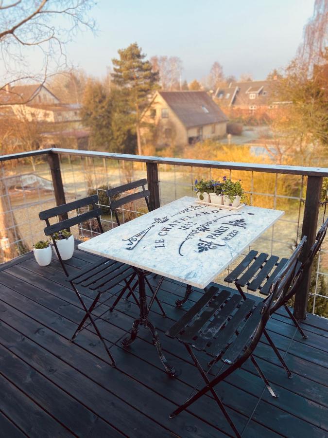 Bed and Breakfast Den Gamle Apotekergaard Hong Exterior foto